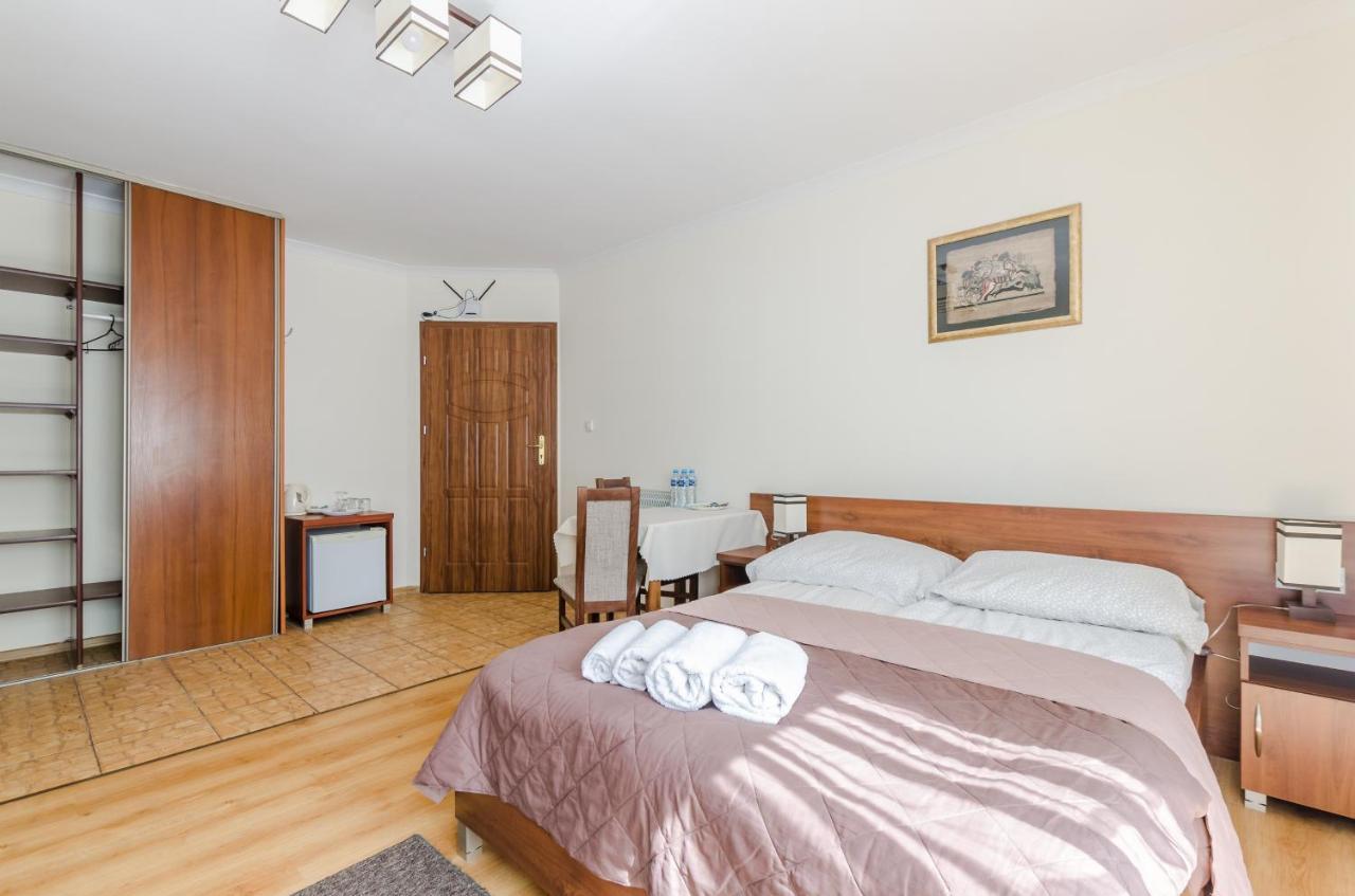 Ramzes Bed & Breakfast Ustka Exterior foto